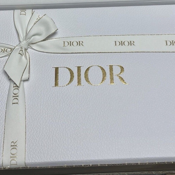 Large Dior Storage Box Pebbled White Authentic 12.5”x9”x4.5” Gold Logo Ribbon - Picture 3 of 6